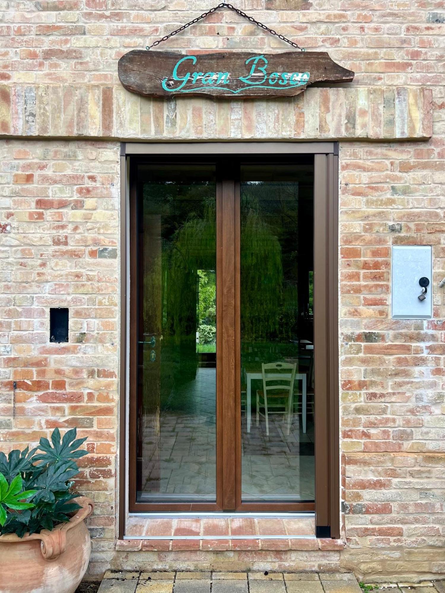 Tenuta Gran Bosco Loro Piceno Exterior photo
